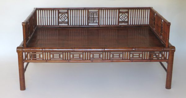 Elm Lohan Bed