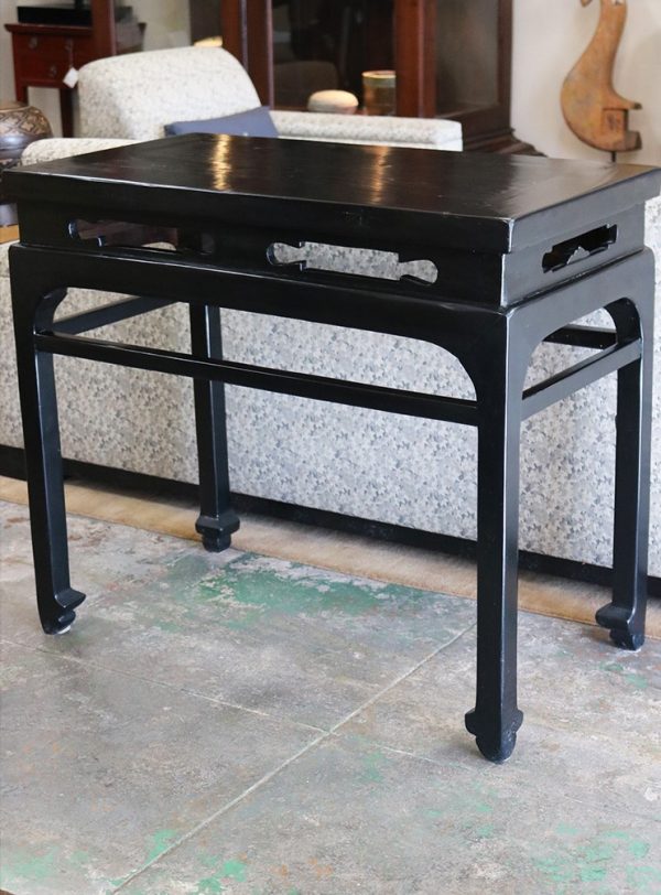 Black Lacquered Side Table