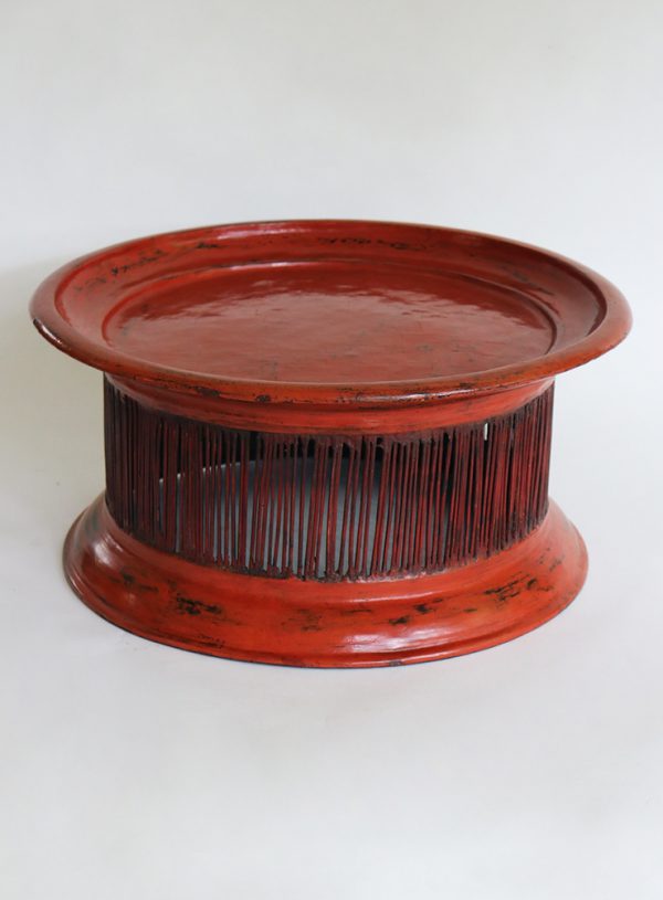 Red Lacquered Bamboo Tray