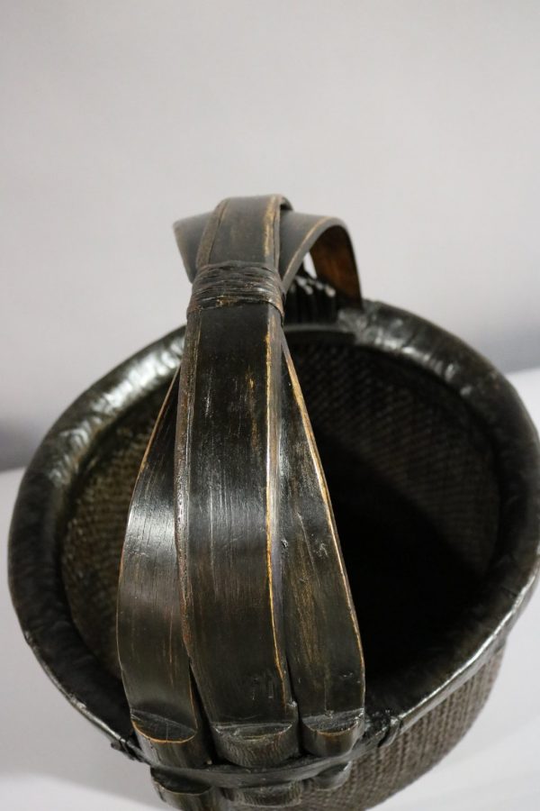 Woven Bamboo Basket with Handle - Image 4