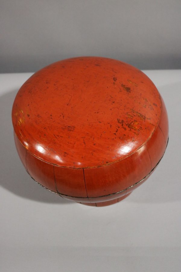Red Lacquered Bucket with Lid - Image 2