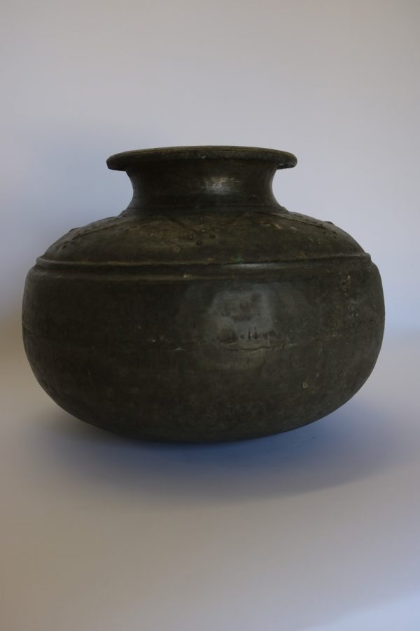 Brass water container from India - Image 4