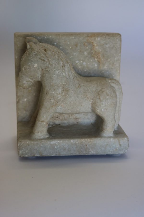 Hand carved white marble figure - Image 2