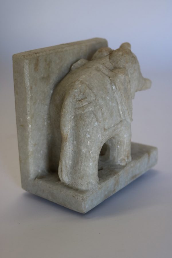 Hand carved white marble Figure from India - Image 7