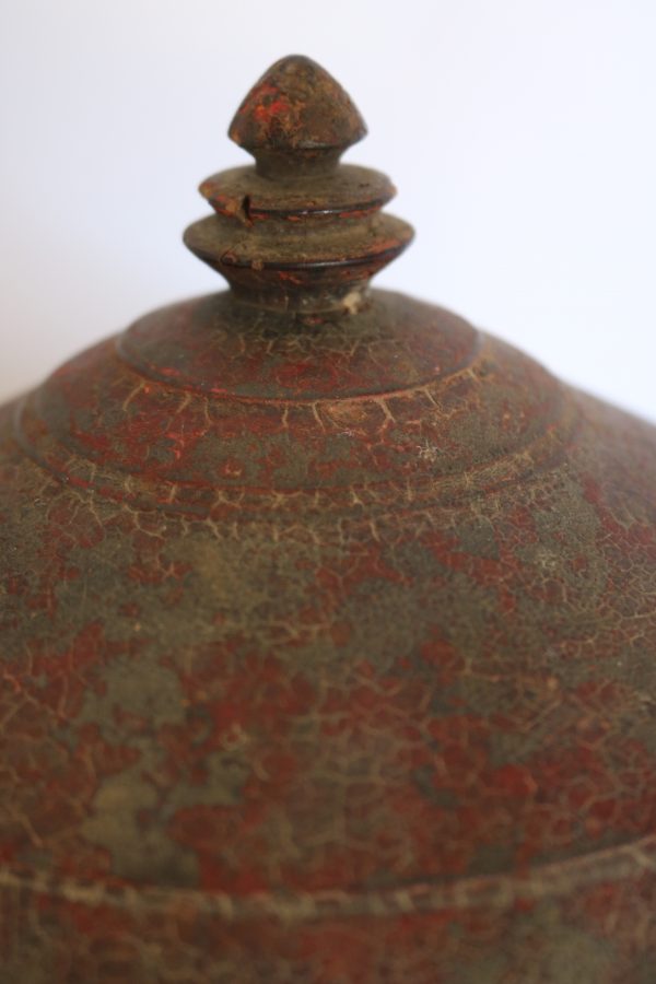 Painted wood with lid from India - Image 5