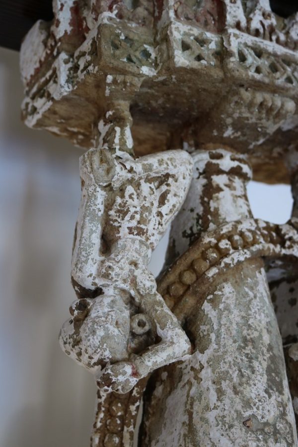 Hand carved stone statue with wood base - Image 7